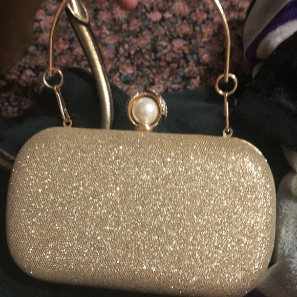 Purse - Picture 2 of 2